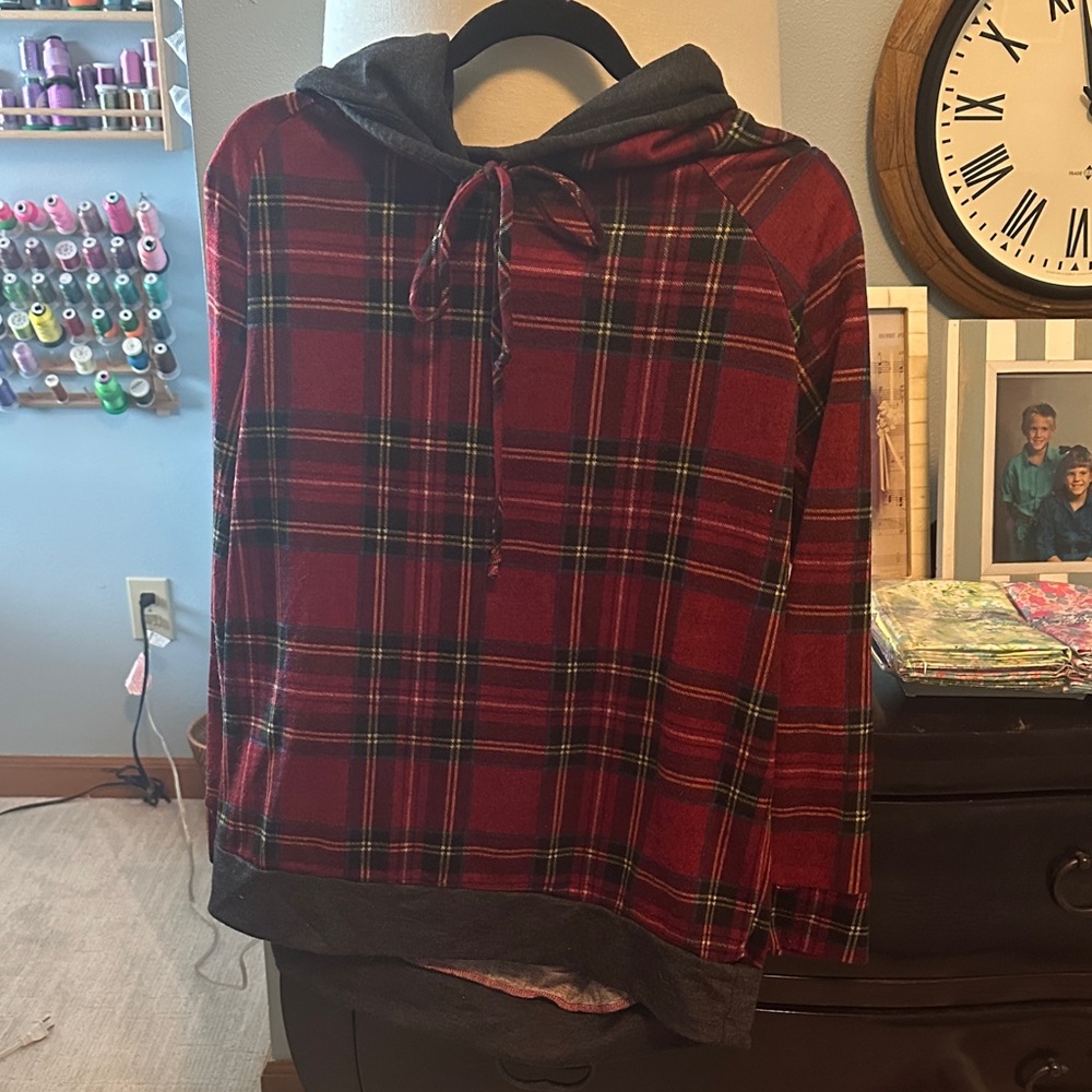 Plaid Maroon and Gray woman’s cotton knit hoodie top